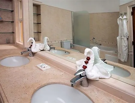 Otel Four Seasons Fairways