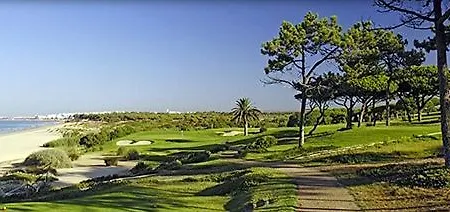 ホテル Four Seasons Fairways 4*